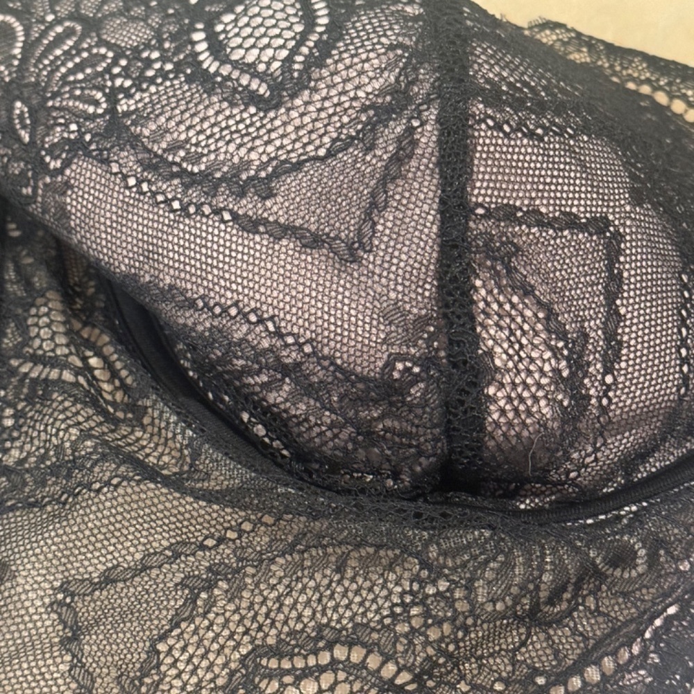 Lace Overlay Underwire Bra in Black with Blush Lining - Picture 2 of 5